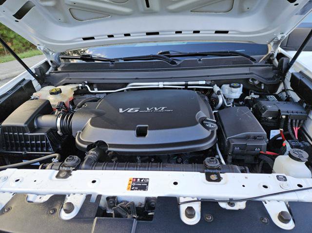 Used 2021 Chevrolet Colorado W/T w/ WT Convenience Package RWD image 10