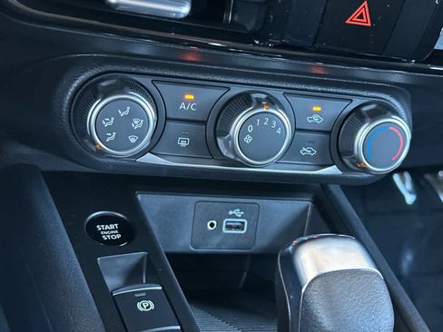 New 2025 Nissan Kicks S image 20