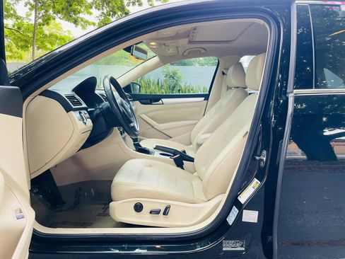 Used 2013 Volkswagen Passat 2.5 SE image 9