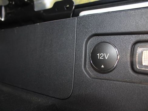 Used 2023 Ford Bronco Wildtrak AWD/4WD image 34