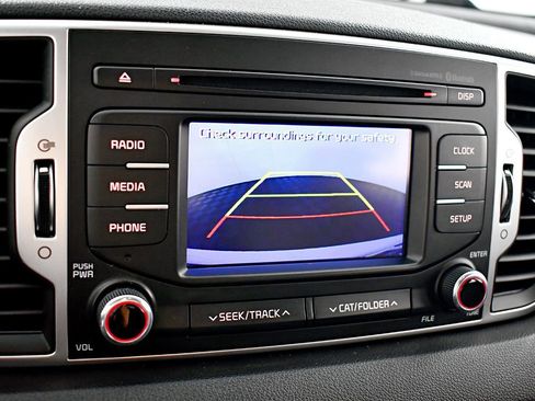 Used 2019 Kia Sportage LX image 25