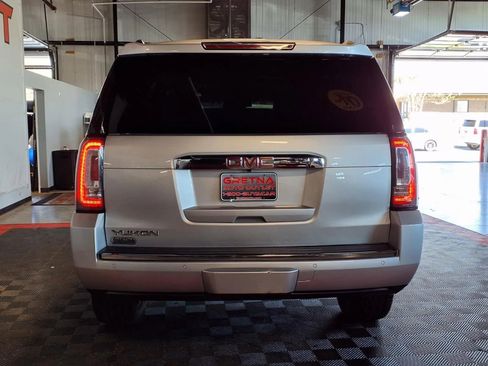 Used 2018 GMC Yukon Denali w/ Denali Ultimate Package AWD/4WD image 5