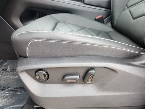 New 2026 Volkswagen Atlas SE image 12