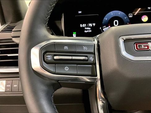 Used 2026 GMC Acadia Elevation w/ Elevation Premium Package AWD/4WD image 27