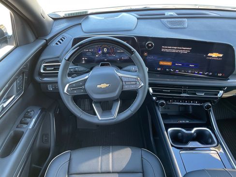 New 2026 Chevrolet Traverse High Country w/ LPO, Floor Liner Package image 8