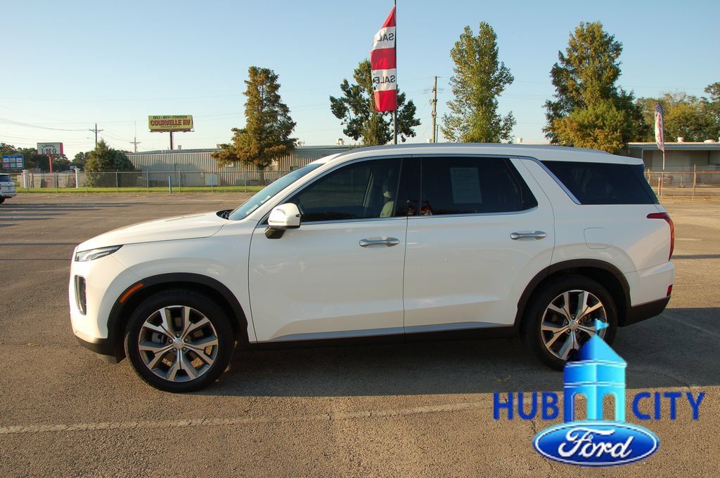 Used 2022 Hyundai Palisade SEL w/ Premium Package FWD image 2