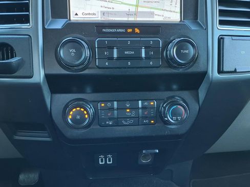 Used 2019 Ford F150 XLT w/ Equipment Group 302A Luxury RWD image 29