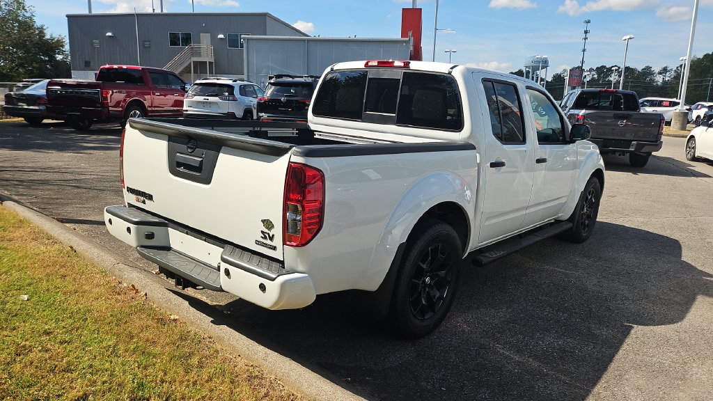 Certified 2020 Nissan Frontier SV w/ Midnight Edition Floor Mats RWD image 2