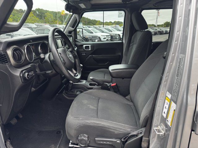 Used 2018 Jeep Wrangler Unlimited Sport S AWD/4WD image 14