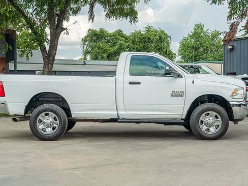Used 2018 RAM 3500 Tradesman w/ Chrome Appearance Group AWD/4WD image 7