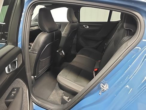 Used 2023 Volvo C40 P8 Recharge Plus image 30