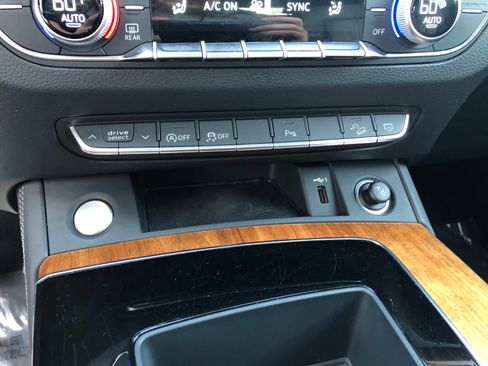 Used 2023 Audi Q5 2.0T Premium Plus image 12