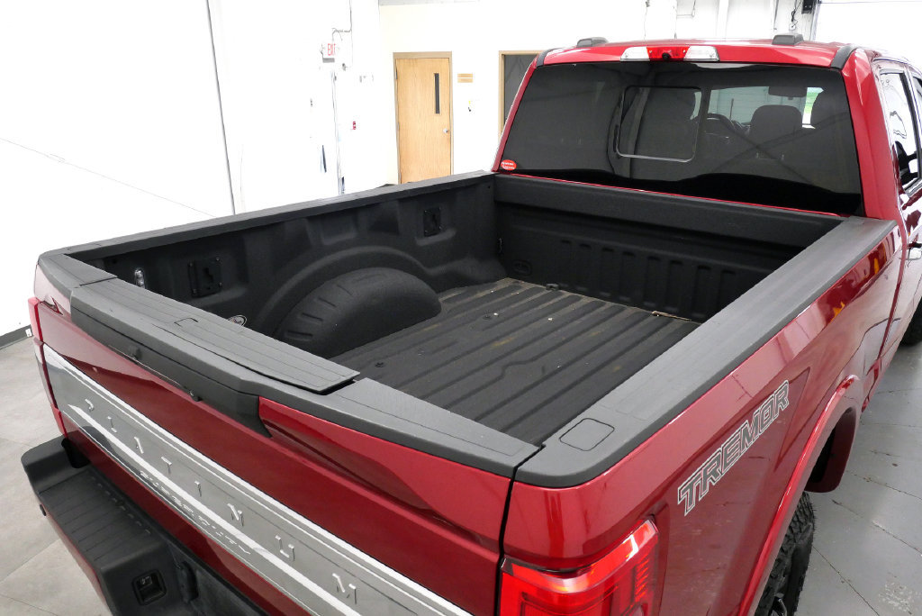 Used 2022 Ford F350 Platinum w/ Tremor Off-Road Package AWD/4WD image 43