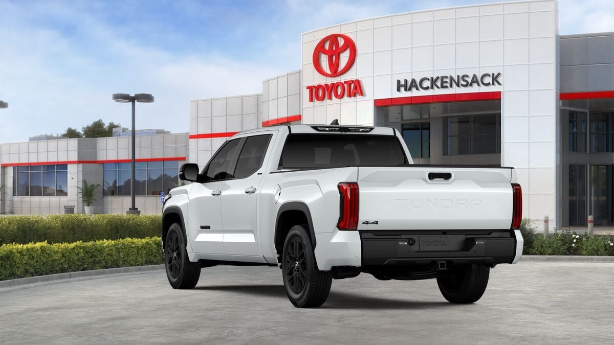 Used 2026 Toyota Tundra Limited AWD/4WD image 7