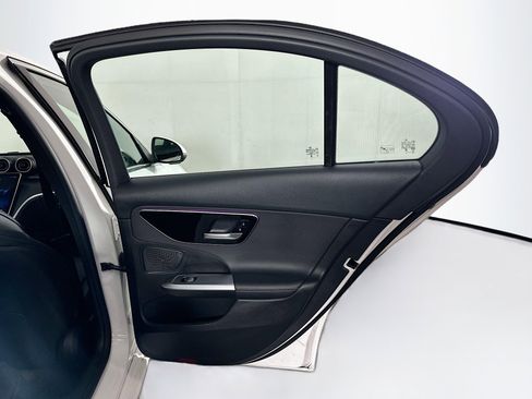 Used 2024 Mercedes-Benz C 300 Sedan image 31