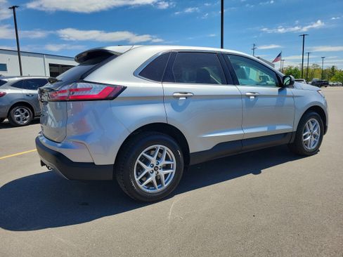 Certified 2023 Ford Edge SEL w/ Convenience Package AWD/4WD image 4
