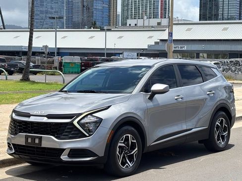 Used 2024 Kia Niro EX Touring FWD image 1