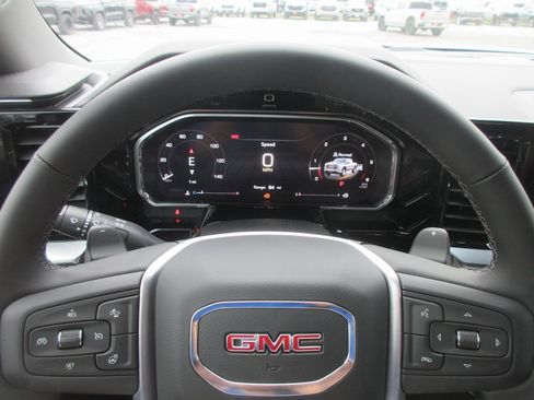 New 2026 GMC Sierra 1500 Elevation image 17