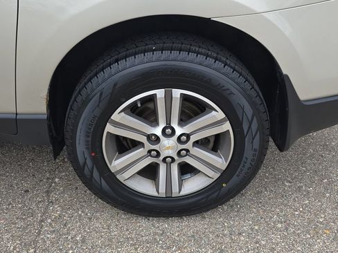 Used 2016 Chevrolet Traverse LT FWD image 36