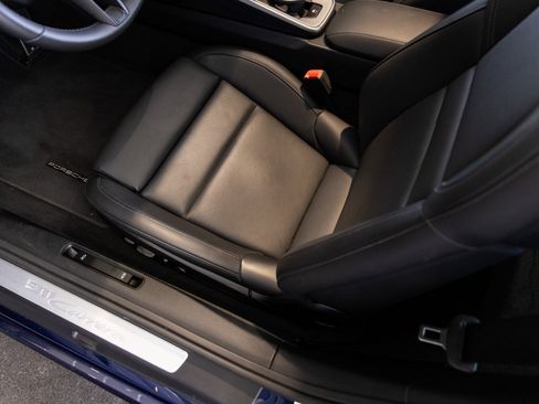 Used 2025 Porsche 911 Carrera image 21