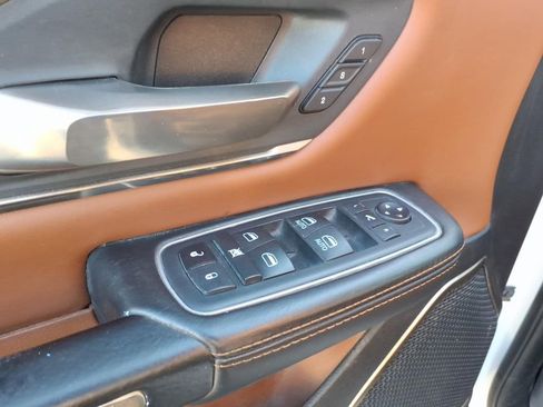 Used 2021 RAM 1500 Limited w/ Body Color Bumper Group image 14