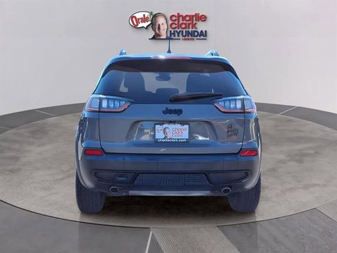 Used 2022 Jeep Cherokee Latitude image 4