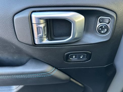 Used 2021 Jeep Wrangler Unlimited Rubicon 4xe w/ Steel Bumper Group image 13