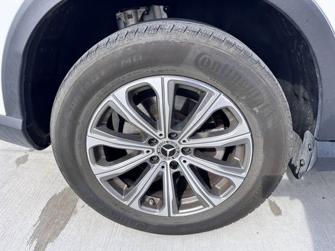 Used 2024 Mercedes-Benz GLC 300 4MATIC image 6