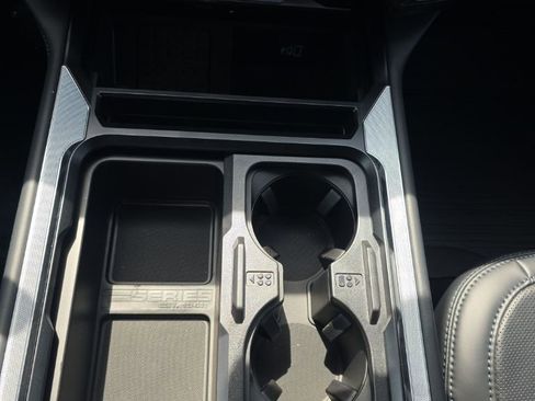 New 2025 Ford F250 Platinum AWD/4WD image 34