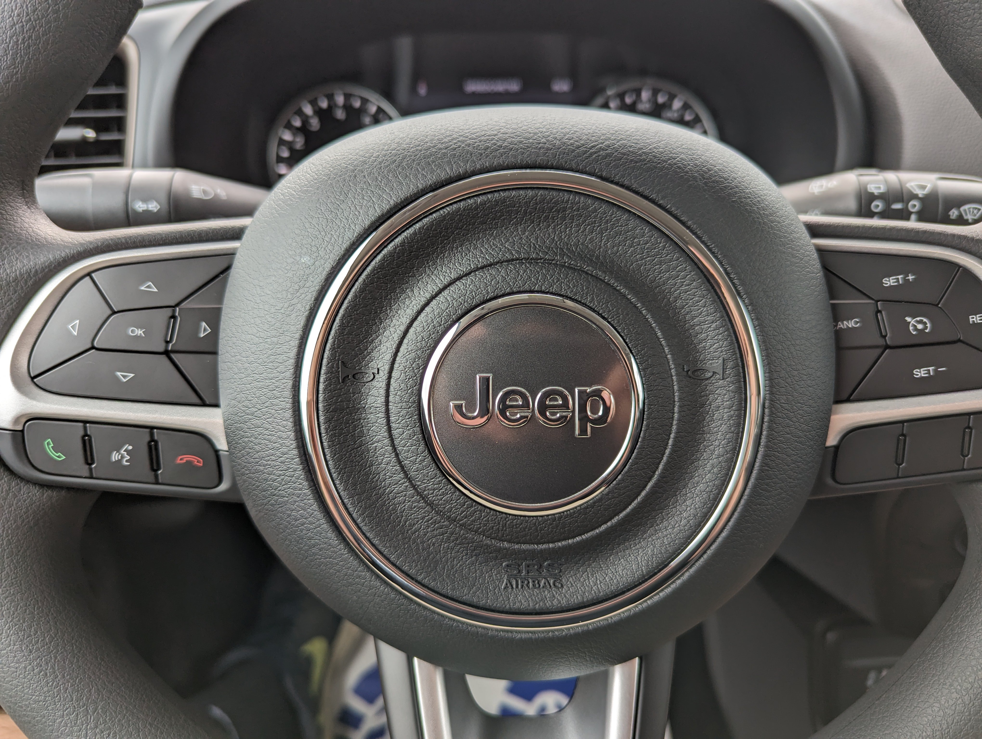 Used 2023 Jeep Renegade Latitude AWD/4WD image 15