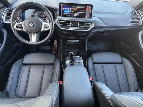 Used 2024 BMW X4 xDrive30i w/ Premium Package image 11