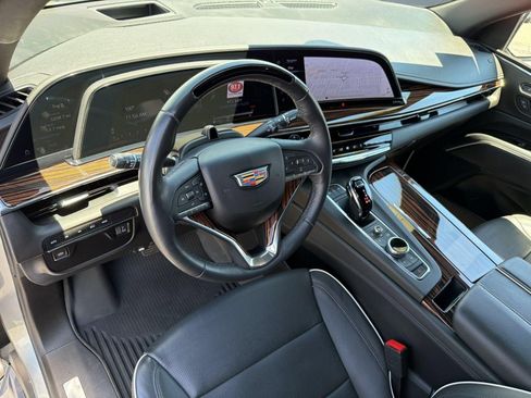 Certified 2024 Cadillac Escalade Premium Luxury w/ LPO, Floor Liner Package AWD/4WD image 3