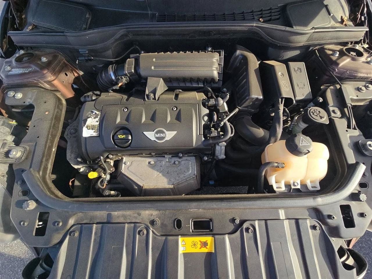 Used 2014 MINI Cooper Countryman FWD image 5