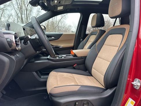 New 2026 Chevrolet Equinox ACTIV w/ Safety and Technology Package FWD image 9