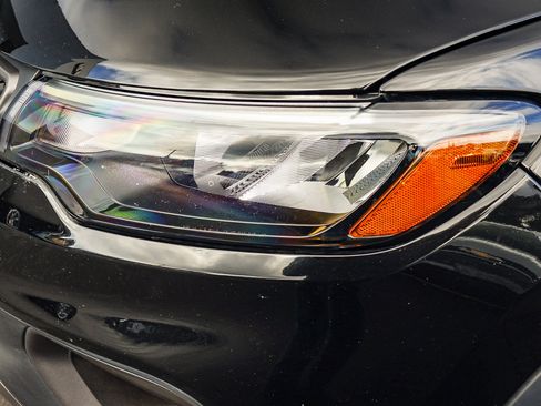 Used 2024 Jeep Compass Trailhawk image 24