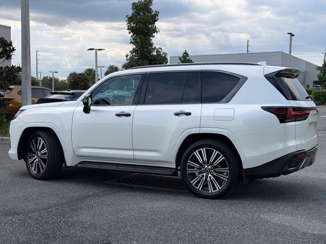 Used 2025 Lexus LX 600 4WD w/ Appearance Package image 5