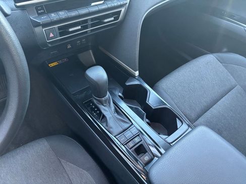 Used 2025 Toyota Camry LE image 40