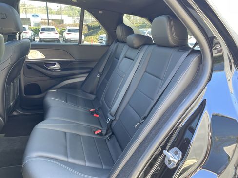 Certified 2025 Mercedes-Benz GLE 350 4MATIC w/ AMG Line Exterior image 40