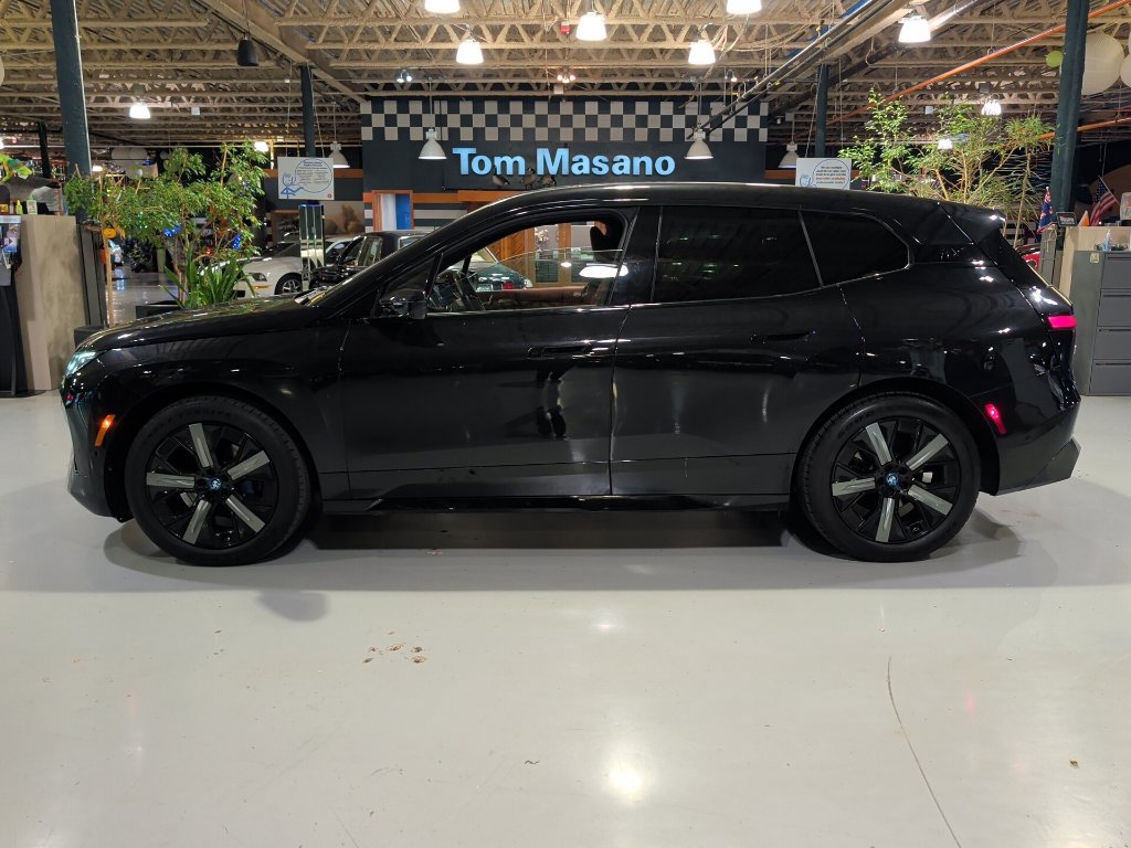 Certified 2024 BMW iX xDrive50 w/ Premium Package AWD/4WD image 14