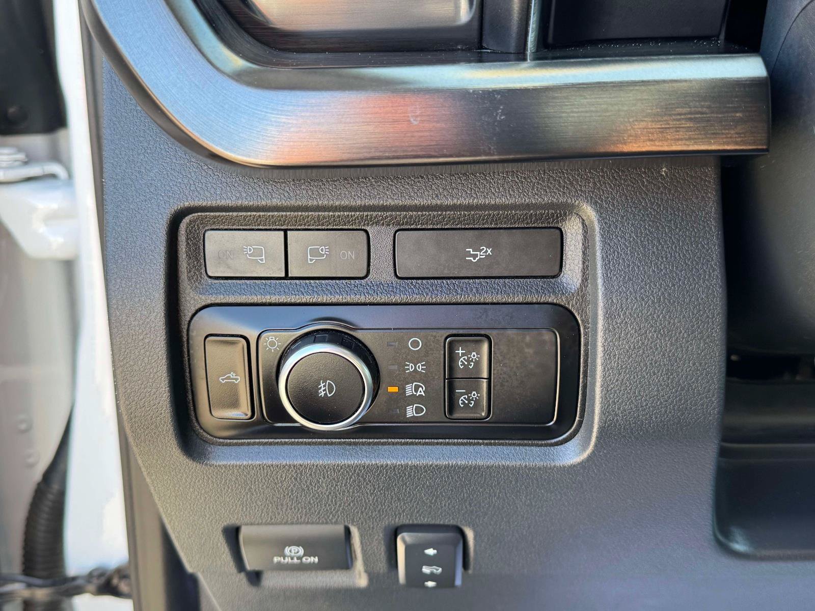 Used 2023 Ford F350 Lariat w/ Snow Plow Prep Package AWD/4WD image 18