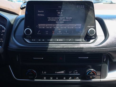 Used 2023 Nissan Rogue SV FWD image 29