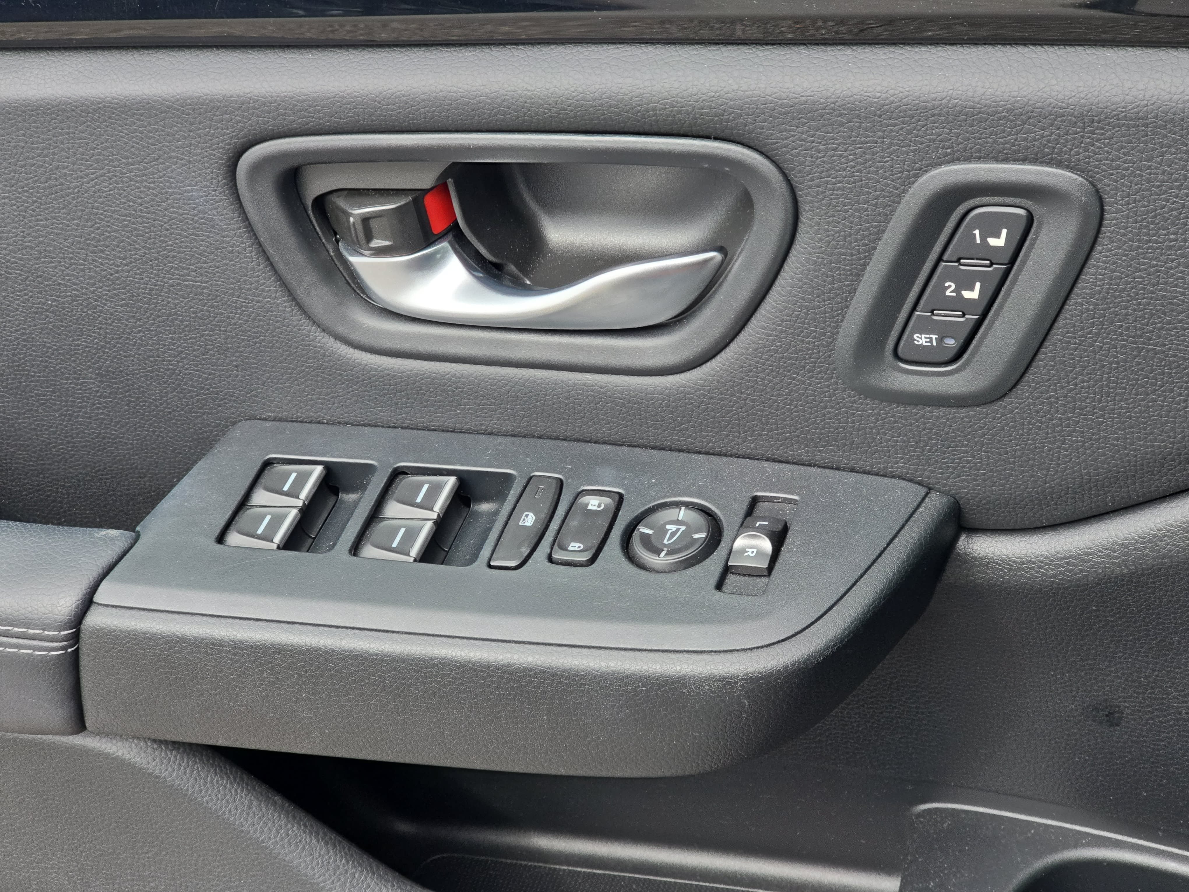 Used 2024 Honda Pilot Touring image 30