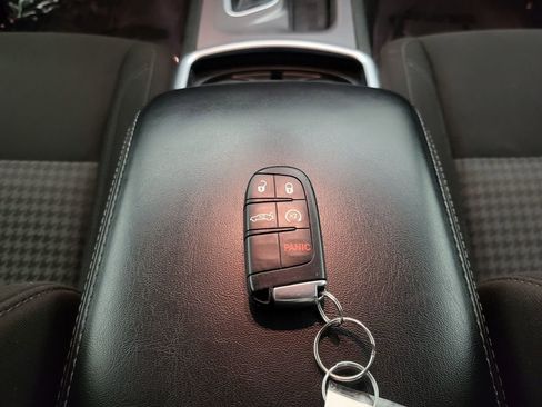 Used 2023 Dodge Charger SXT image 41