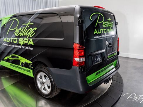 Used 2022 Mercedes-Benz Metris image 12