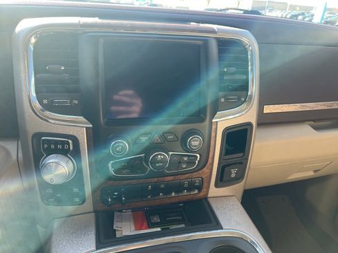 Used 2018 RAM 1500 Laramie Longhorn w/ Longhorn Southfork Package image 25