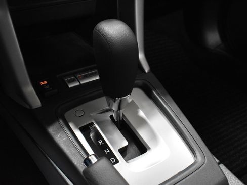 Used 2017 Subaru Forester 2.5i Premium image 19