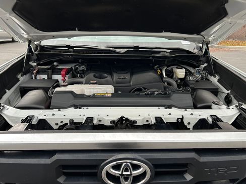 Used 2022 Toyota Tundra Limited image 30