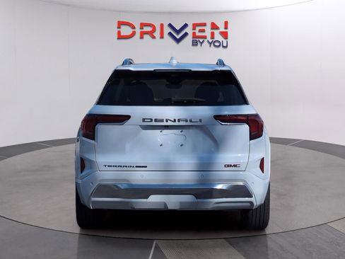 New 2026 GMC Terrain Denali w/ LPO, Floor Liner Package image 4