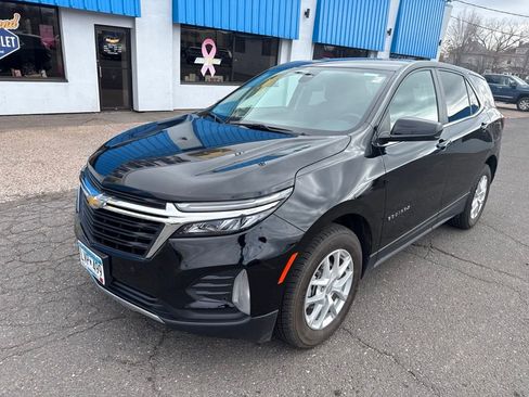 Certified 2024 Chevrolet Equinox LT AWD/4WD image 2