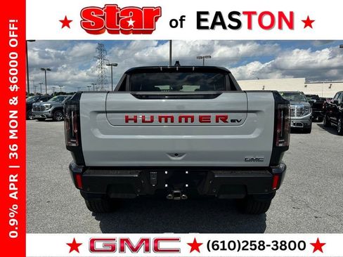 New 2026 GMC Hummer EV 4x4 Crew Cab w/ LPO, Sport Package image 8